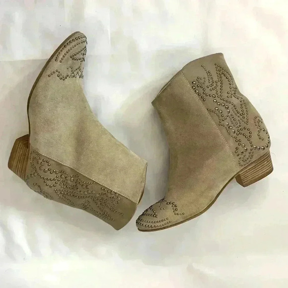 Serafini etoile tan suede boots with stud … - Picture 4 of 5